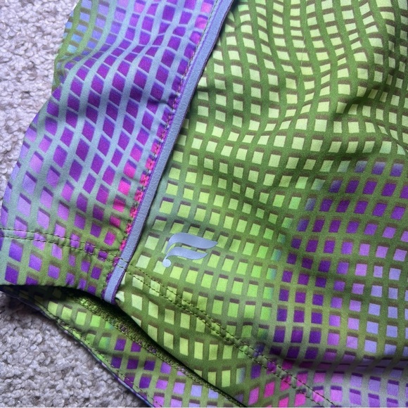Fabletics Womens Shorts Full Speed Mid Rise Running Elastic Waist Size XS Green - Picture 7 of 7